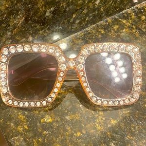 Beautiful 🤩 Sunglasses with ALL the 💎 BLING 💎
